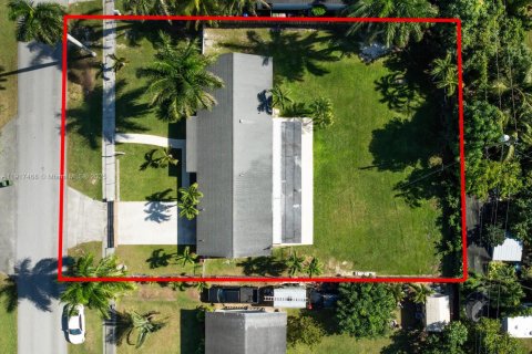 Casa en venta en Homestead, Florida, 4 dormitorios, 169.08 m2 № 1973931 - foto 12