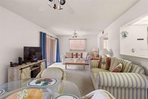 Copropriété à vendre à Deltona, Floride: 2 chambres, 83.33 m2 № 2147623 - photo 8