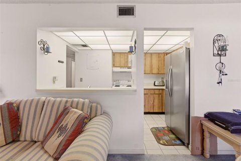 Copropriété à vendre à Deltona, Floride: 2 chambres, 83.33 m2 № 2147623 - photo 12