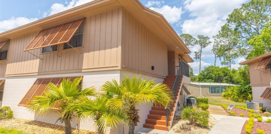 Condo à Deltona, Floride, 2 chambres № 2147623
