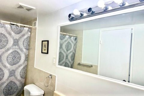 Copropriété à louer à Miami, Floride: 1 chambre, 74.41 m2 № 1920633 - photo 9