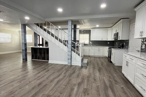Casa en venta en Lakeland, Florida, 5 dormitorios, 234.11 m2 № 2166841 - foto 13