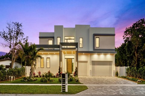 House in Boca Raton, Florida 6 bedrooms, 533.54 sq.m. № 2190043 - photo 3