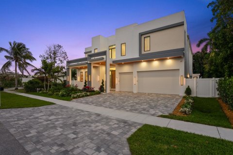 House in Boca Raton, Florida 6 bedrooms, 533.54 sq.m. № 2190043 - photo 2