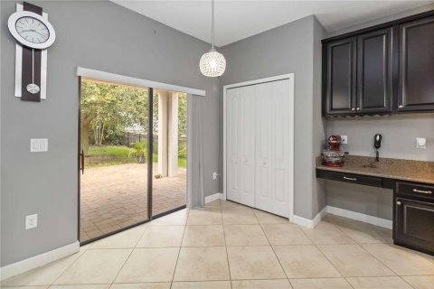 House in Davenport, Florida 4 bedrooms, 301.1 sq.m. № 1911766 - photo 18