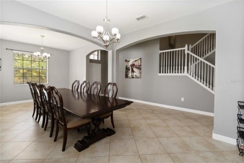 House in Davenport, Florida 4 bedrooms, 301.1 sq.m. № 1911766 - photo 7