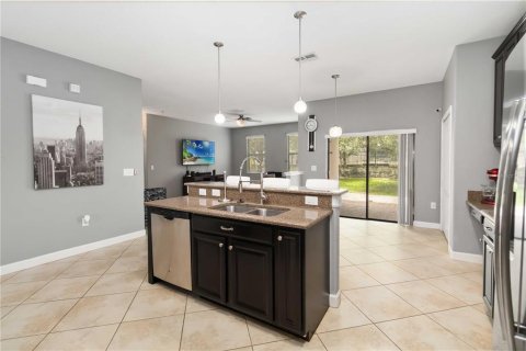 House in Davenport, Florida 4 bedrooms, 301.1 sq.m. № 1911766 - photo 13