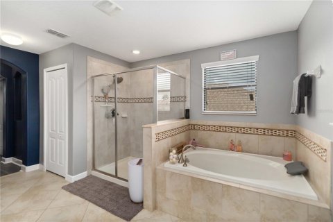 House in Davenport, Florida 4 bedrooms, 301.1 sq.m. № 1911766 - photo 29