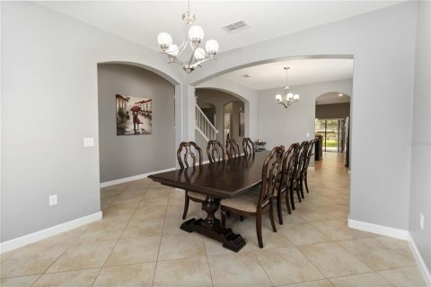House in Davenport, Florida 4 bedrooms, 301.1 sq.m. № 1911766 - photo 9