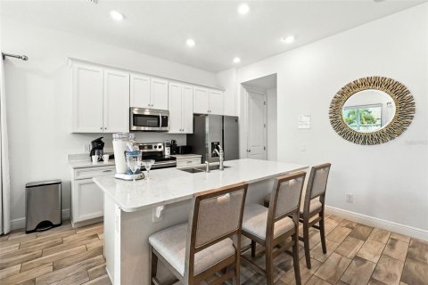 Casa en venta en Kissimmee, Florida, 3 dormitorios, 168.9 m2 № 1918612 - foto 9