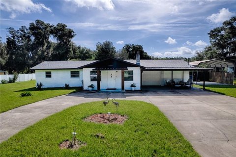 House in DeLand, Florida 3 bedrooms, 158.31 sq.m. № 2334244 - photo 3