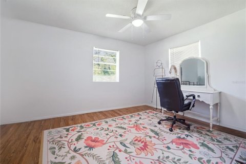 House in DeLand, Florida 3 bedrooms, 158.31 sq.m. № 2334244 - photo 27