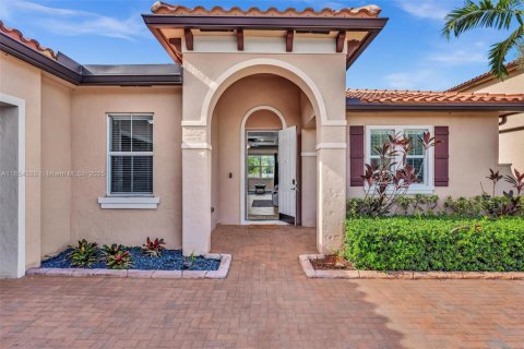 House in Davie, Florida 4 bedrooms, 214.33 sq.m. № 1872059 - photo 8