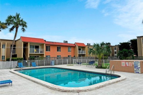 Condominio en alquiler en Doral, Florida, 1 dormitorio, 75.25 m2 № 1948225 - foto 20