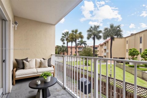 Condominio en alquiler en Doral, Florida, 1 dormitorio, 75.25 m2 № 1948225 - foto 3