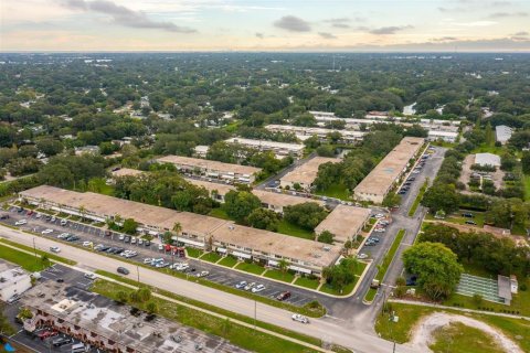 Condo in Kenneth City, Florida, 4 rooms  № 1299503 - photo 24