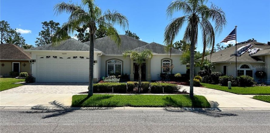 House in Sun City Center, Florida 3 bedrooms, 175.68 sq.m. № 1635179