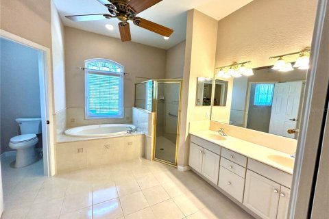 House in Sun City Center, Florida 3 bedrooms, 175.68 sq.m. № 1635179 - photo 20