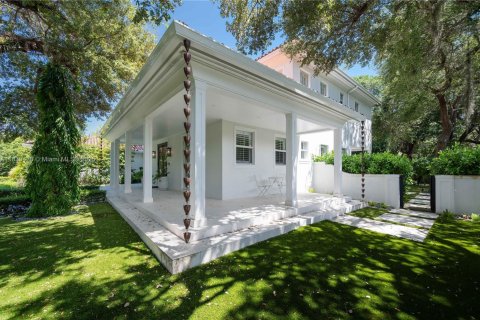 Casa en alquiler en Coral Gables, Florida, 7 dormitorios, 521.74 m2 № 1828184 - foto 6