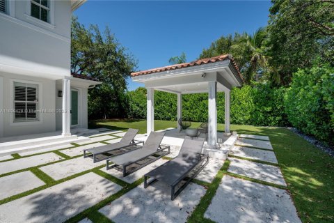 Casa en alquiler en Coral Gables, Florida, 7 dormitorios, 521.74 m2 № 1828184 - foto 12