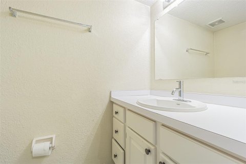 Copropriété à louer à Tampa, Floride: 2 chambres, 111.48 m2 № 1873168 - photo 18