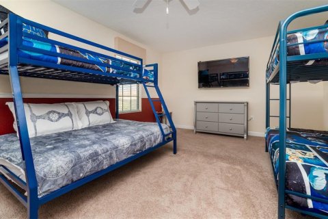 House in Davenport, Florida 9 bedrooms, 363.15 sq.m. № 2108674 - photo 29