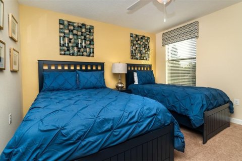 House in Davenport, Florida 9 bedrooms, 363.15 sq.m. № 2108674 - photo 27