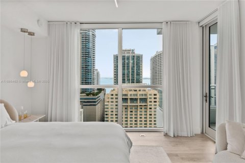 Condo in Miami, Florida, 1 bedroom  № 1943558 - photo 6