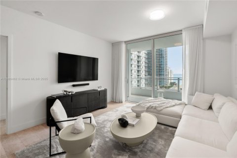 Condo in Miami, Florida, 1 bedroom  № 1943558 - photo 8