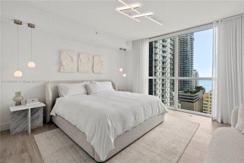 Condo in Miami, Florida, 1 bedroom  № 1943558 - photo 4