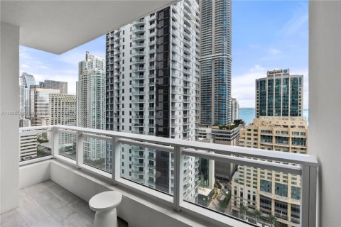 Condo in Miami, Florida, 1 bedroom  № 1943558 - photo 23