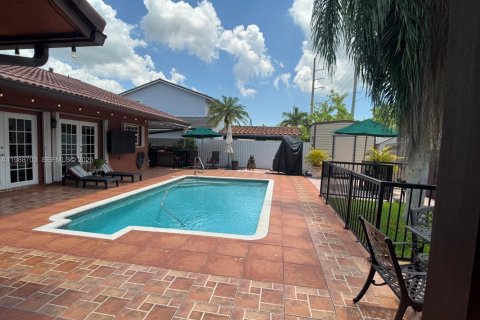 Купить виллу или дом в Майами, Флорида 4 спальни, 165.46м2, № 2047729 - фото 25