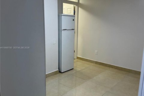 Купить виллу или дом в Майами, Флорида 4 спальни, 165.46м2, № 2047729 - фото 15