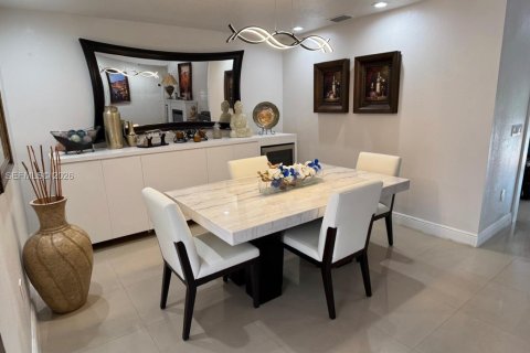 Купить виллу или дом в Майами, Флорида 4 спальни, 165.46м2, № 2047729 - фото 5