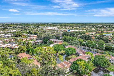 Condo in Naples, Florida, 1 bedroom № 1954520 - photo 25