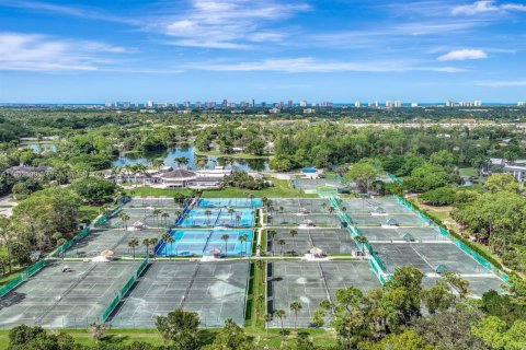 Condo in Naples, Florida, 1 bedroom № 1954520 - photo 23