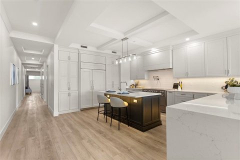 Condominio en venta en Tierra Verde, Florida, 4 dormitorios, 290.41 m2 № 1894786 - foto 13