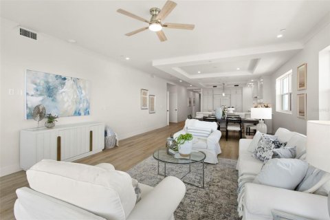 Condominio en venta en Tierra Verde, Florida, 4 dormitorios, 290.41 m2 № 1894786 - foto 17