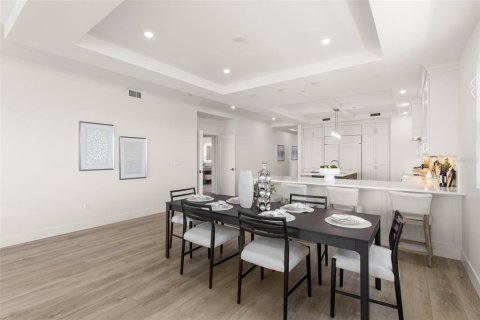 Condominio en venta en Tierra Verde, Florida, 4 dormitorios, 290.41 m2 № 1894786 - foto 15