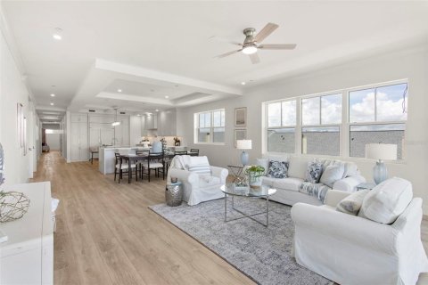Condominio en venta en Tierra Verde, Florida, 4 dormitorios, 290.41 m2 № 1894786 - foto 18
