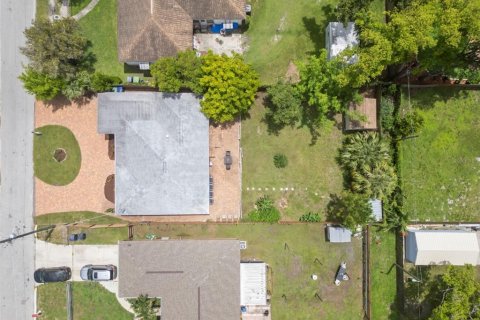 House in Tampa, Florida 3 bedrooms, 142.23 sq.m. № 1832043 - photo 26