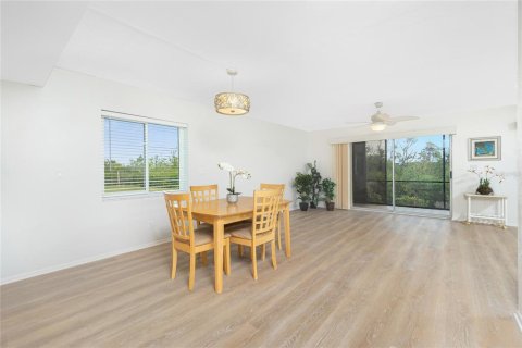 Condominio en venta en Englewood, Florida, 1 dormitorio, 101.45 m2 № 1723608 - foto 11