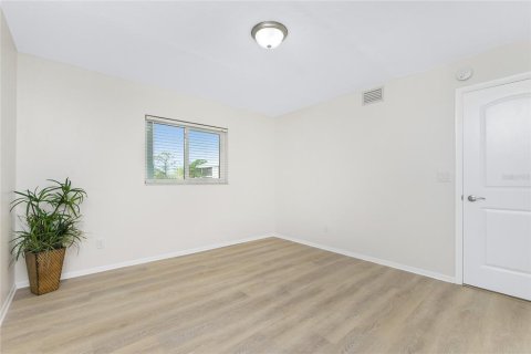 Condominio en venta en Englewood, Florida, 1 dormitorio, 101.45 m2 № 1723608 - foto 25