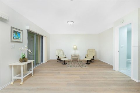 Condominio en venta en Englewood, Florida, 1 dormitorio, 101.45 m2 № 1723608 - foto 17