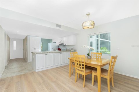 Condominio en venta en Englewood, Florida, 1 dormitorio, 101.45 m2 № 1723608 - foto 13