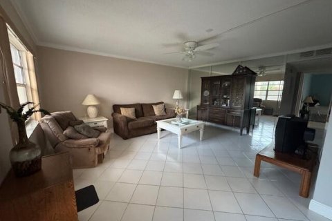 Condominio en Delray Beach, Florida, 2 dormitorios № 2147003