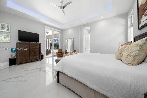 Casa en venta en Miami, Florida, 5 dormitorios, 359.07 m2 № 2056859 - foto 15
