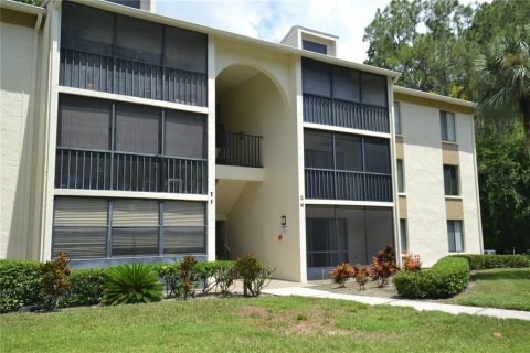 Copropriété à louer à Tarpon Springs, Floride: 2 chambres, 90.95 m2 № 1848432 - photo 1