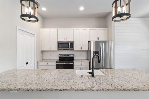 House in Gainesville, Florida 3 bedrooms, 141.21 sq.m. № 1792888 - photo 18