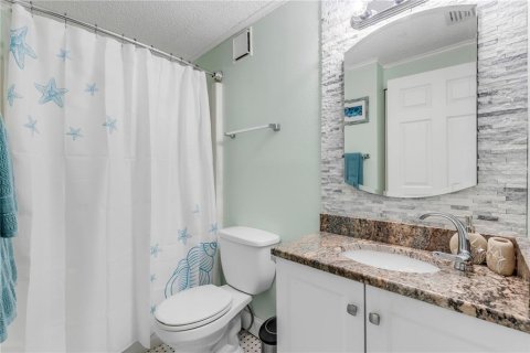 Condo in New Smyrna Beach, Florida, 2 bedrooms  № 1723814 - photo 18